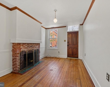 1106 William Street - Photo Thumbnail 4