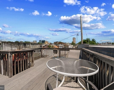 1106 William Street - Photo Thumbnail 8
