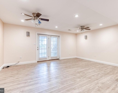 1632 Angus Court - Photo Thumbnail 14