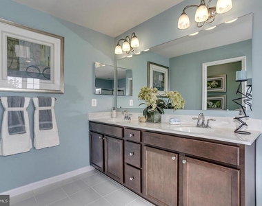 8603 Crooked Tree Lane - Photo Thumbnail 20