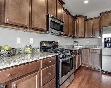 8603 Crooked Tree Lane - Photo Thumbnail 13