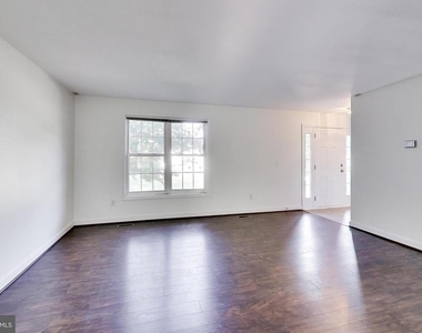 8071 Clark Station Road - Photo Thumbnail 6