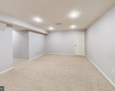 8071 Clark Station Road - Photo Thumbnail 28