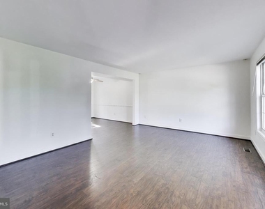 8071 Clark Station Road - Photo Thumbnail 5