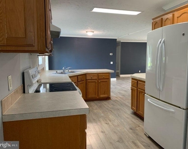 30300 Irons Lane - Photo Thumbnail 6