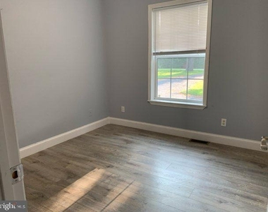 30300 Irons Lane - Photo Thumbnail 12