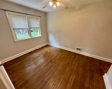 416 Townsend Road - Photo Thumbnail 14