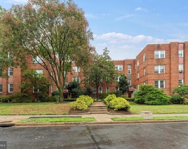 2803 Cortland Place Nw - Photo Thumbnail 1