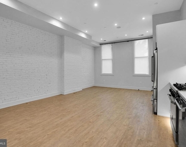 725 Euclid Street Nw - Photo Thumbnail 2