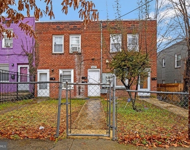 3427 B Street Se - Photo Thumbnail 1