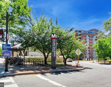 2501 Calvert Street Nw - Photo Thumbnail 25