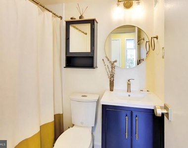 2501 Calvert Street Nw - Photo Thumbnail 12