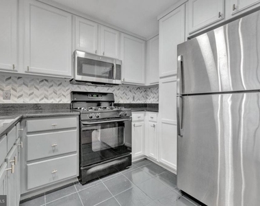 355 I Street Sw - Photo Thumbnail 4