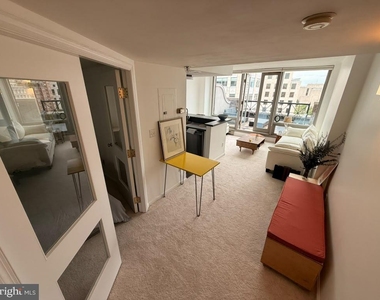 701 Pennsylvania Nw - Photo Thumbnail 3