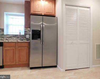 308 Webster Street Nw - Photo Thumbnail 12
