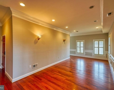 3537 New Hampshire Avenue Nw - Photo Thumbnail 2