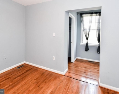 1704 Ne Montana Avenue Ne - Photo Thumbnail 26