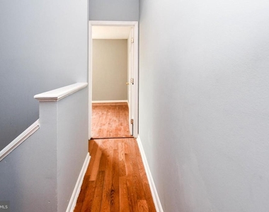 1704 Ne Montana Avenue Ne - Photo Thumbnail 28