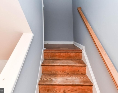 1704 Ne Montana Avenue Ne - Photo Thumbnail 19