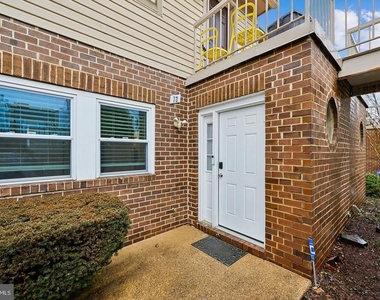 73 Hawthorne Court Ne - Photo Thumbnail 1