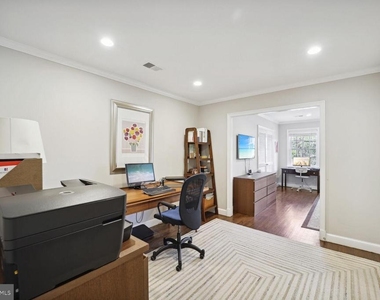4373 Westover Place Nw - Photo Thumbnail 14