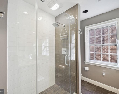 4373 Westover Place Nw - Photo Thumbnail 18