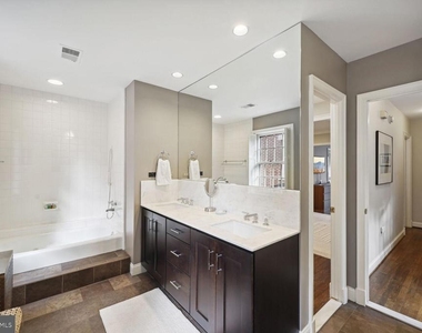 4373 Westover Place Nw - Photo Thumbnail 16