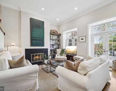 4373 Westover Place Nw - Photo Thumbnail 2