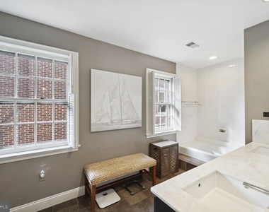 4373 Westover Place Nw - Photo Thumbnail 17