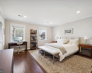4373 Westover Place Nw - Photo Thumbnail 12