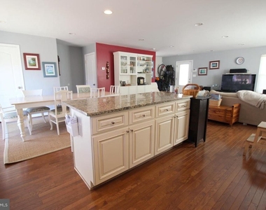 3114 16th Street Ne - Photo Thumbnail 16
