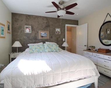 3114 16th Street Ne - Photo Thumbnail 2