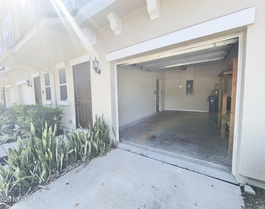 284 Moultrie Village Lane - Photo Thumbnail 1