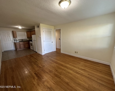 5148 Floral Bluff Road - Photo Thumbnail 4