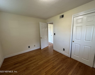 5148 Floral Bluff Road - Photo Thumbnail 13