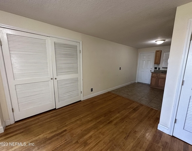 5148 Floral Bluff Road - Photo Thumbnail 6