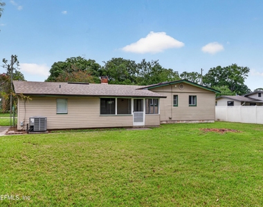 2618 Arlex Drive E - Photo Thumbnail 31