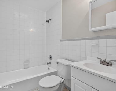 2618 Arlex Drive E - Photo Thumbnail 21