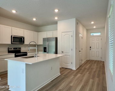 5989 Ortega Lake Drive - Photo Thumbnail 2