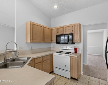 400 Ashcroft Landing Drive - Photo Thumbnail 16