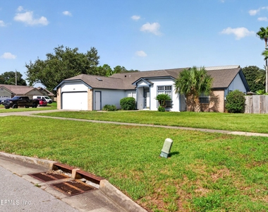 400 Ashcroft Landing Drive - Photo Thumbnail 2