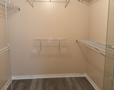 577 Cody Drive - Photo Thumbnail 7