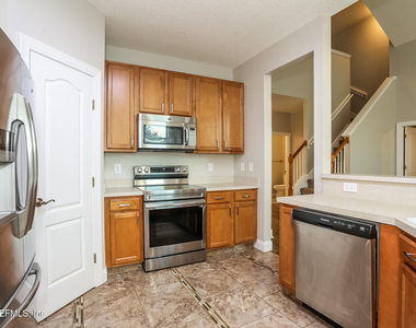 3676 Blue Wing Court - Photo Thumbnail 5