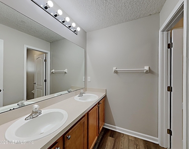 3676 Blue Wing Court - Photo Thumbnail 14
