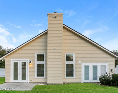 3676 Blue Wing Court - Photo Thumbnail 19