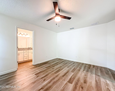 780 W 5th Street - Photo Thumbnail 8