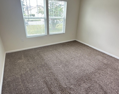 6761 Sandle Drive - Photo Thumbnail 11