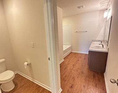6761 Sandle Drive - Photo Thumbnail 7