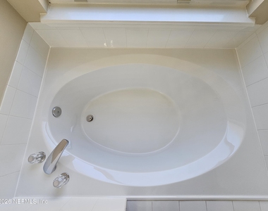 1616 Austin Lane - Photo Thumbnail 14