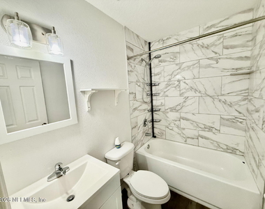 114 W 41st Street - Photo Thumbnail 11